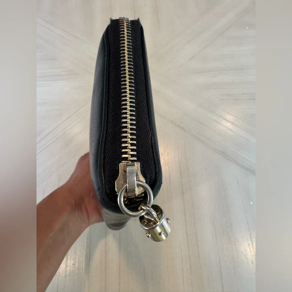 🛍️HP🛍️AUTHENTIC GUCCI👜 Soho Pebbled Leather Zip Around Long Wallet (Black) - Picture 7 of 15